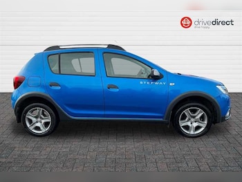 Used Dacia Sandero Stepway 2020 for sale - 77390491: Photo