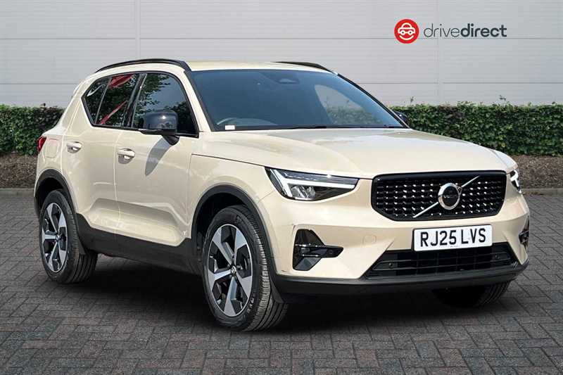 Used Volvo XC40 2025 for sale - 76463311: Photo 1
