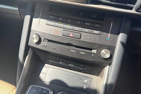 Used Lexus IS 2018 for sale - 75201600: Photo 15