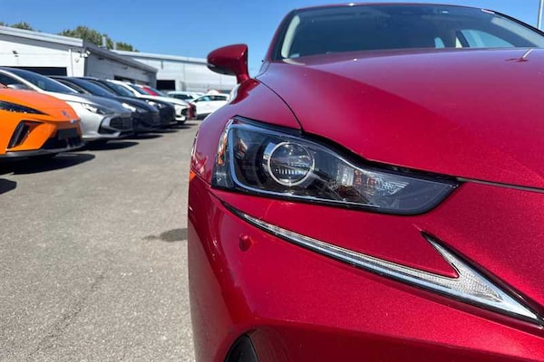 Used Lexus IS 2018 for sale - 75201600: Photo 28