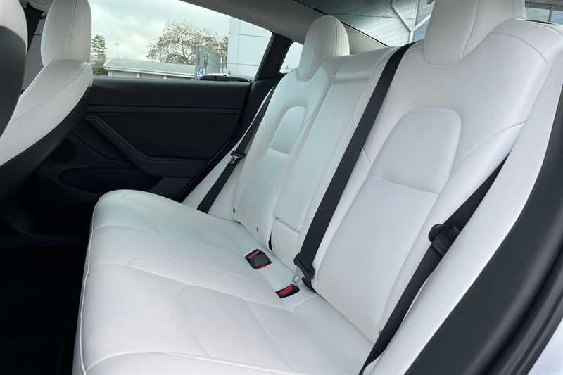 Used Tesla Model 3 2021 for sale - 76448881: Photo 24