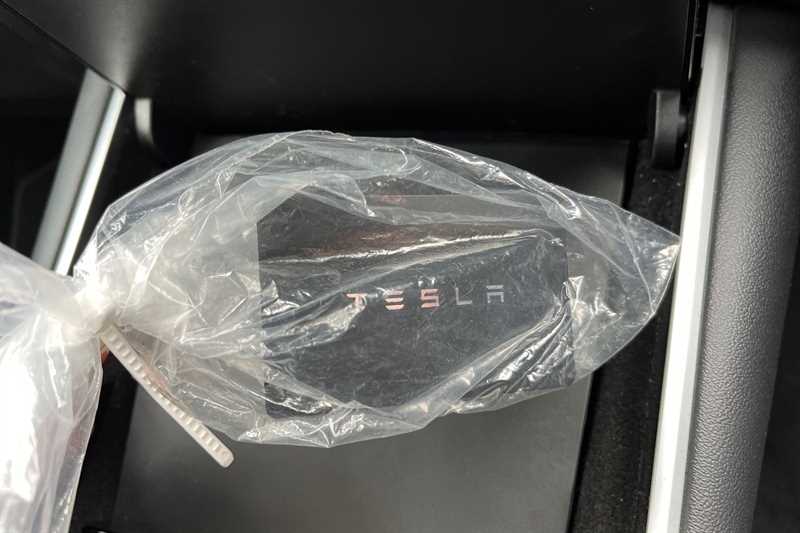 Used Tesla Model 3 2020 for sale - 76447800: Photo 36