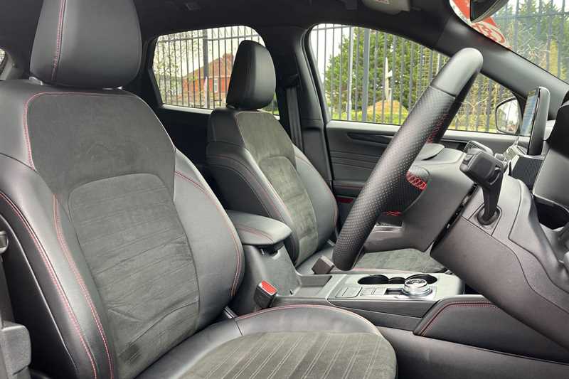 Used Ford Kuga 2024 for sale - 76529459: Photo 23