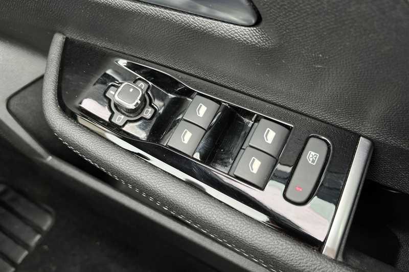 Used Vauxhall Astra 2023 for sale - 78160784: Photo 16