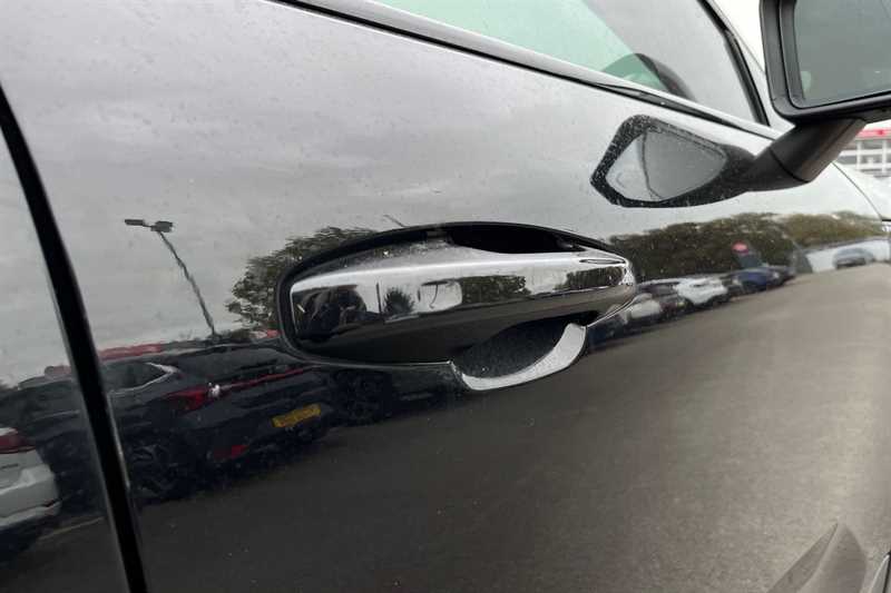 Used Volvo XC40 2024 for sale - 76449139: Photo 33