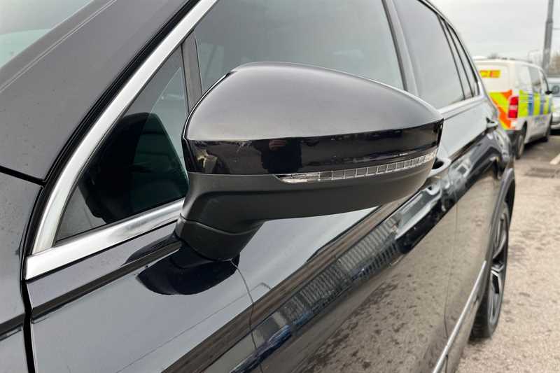 Used Volkswagen Tiguan 2023 for sale - 77801043: Photo 35