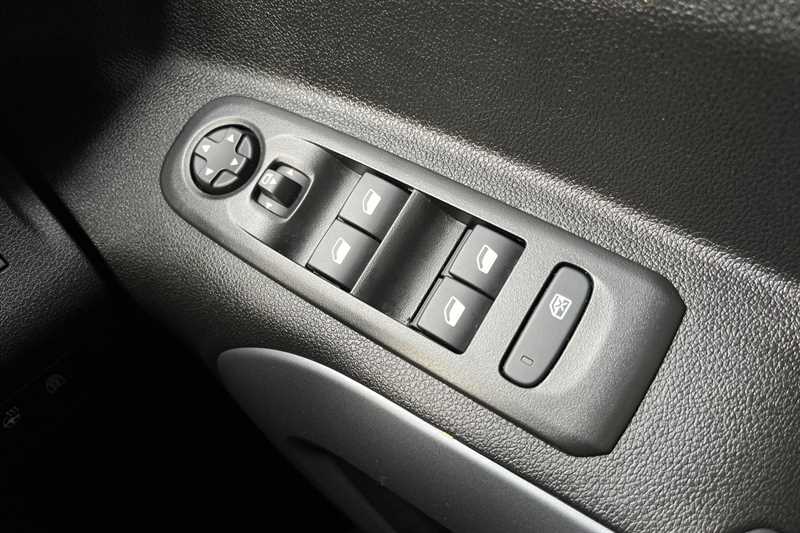 Used Vauxhall Combo Life Electric for sale - 77863872: Photo 16