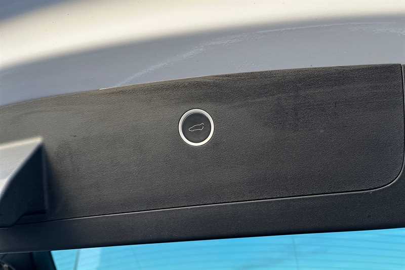 Used Tesla Model X 2020 for sale - 77308963: Photo 38