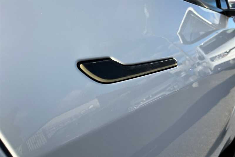 Used Tesla Model Y 2023 for sale - 76930210: Photo 33