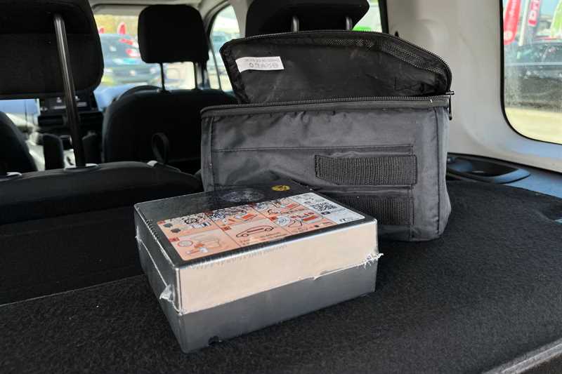 Used Vauxhall Combo Life 2023 for sale - 78189100: Photo 37