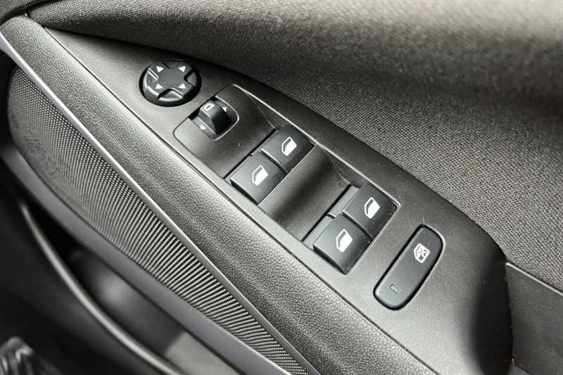 Used Vauxhall Crossland 2022 for sale - 76790664: Photo 16