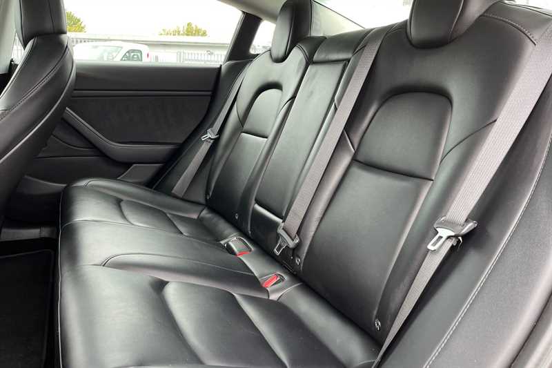 Used Tesla Model 3 2020 for sale - 76442856: Photo 24