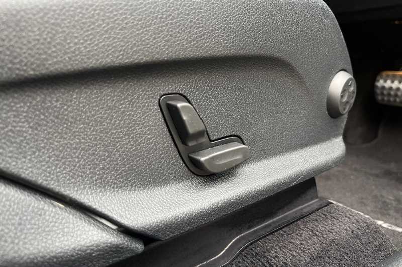 Used Mercedes-Benz GLC 2019 for sale - 76311693: Photo 26