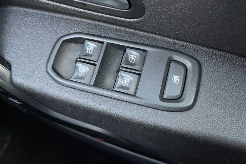 Used Dacia Duster 2019 for sale - 78120410: Photo 16