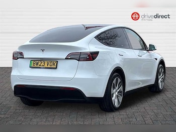 Used Tesla Model Y undefined for sale - 77700098: Photo
