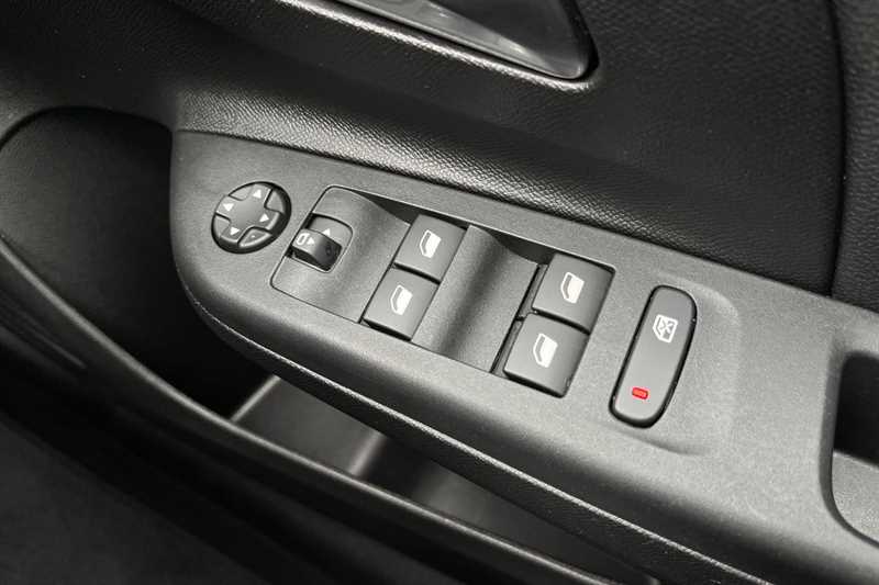 Used Vauxhall Corsa 2022 for sale - 76530280: Photo 16