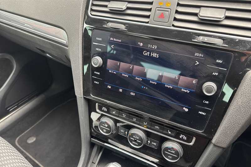 Used Volkswagen Golf 2020 for sale - 76448768: Photo 17