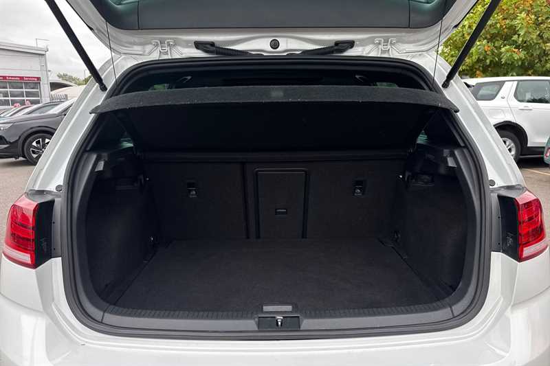 Used Volkswagen Golf 2020 for sale - 76448768: Photo 25