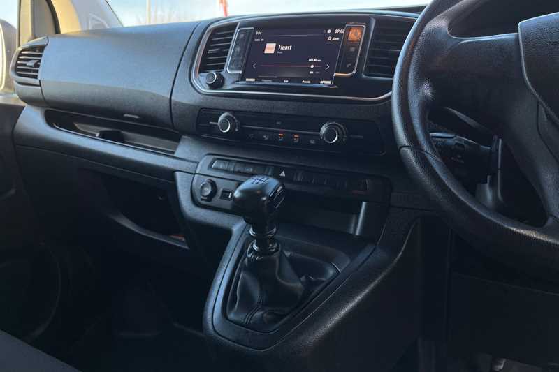 Used Vauxhall Vivaro 2023 for sale - 76917509: Photo 14