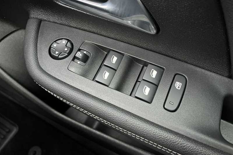 Used Vauxhall Mokka Electric 2022 for sale - 76705873: Photo 16