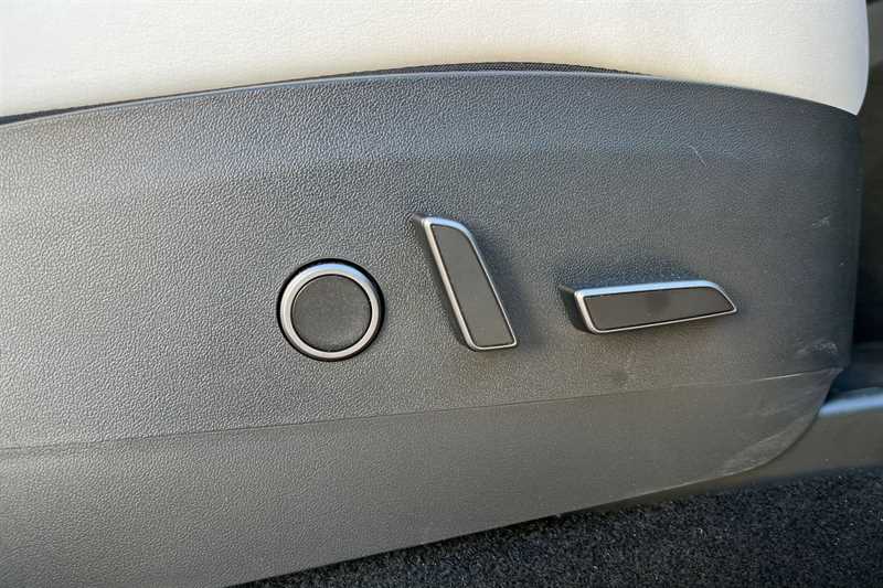 Used Tesla Model Y 2023 for sale - 76761581: Photo 26