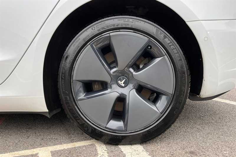 Used Tesla Model 3 2021 for sale - 76806732: Photo 10