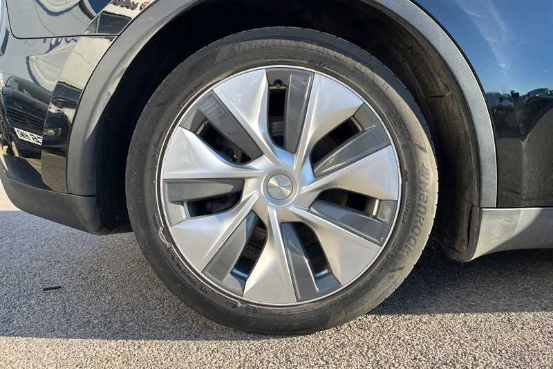 Used Tesla Model Y 2023 for sale - 77010735: Photo 11