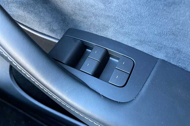 Used Tesla Model Y 2023 for sale - 77010735: Photo 16