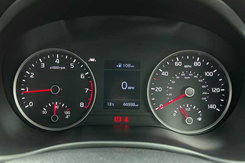 Used Kia Stonic 2018 for sale - 76448937: Photo 20