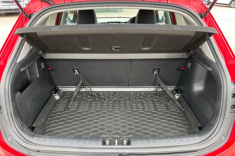 Used Kia Stonic 2018 for sale - 76448937: Photo 25