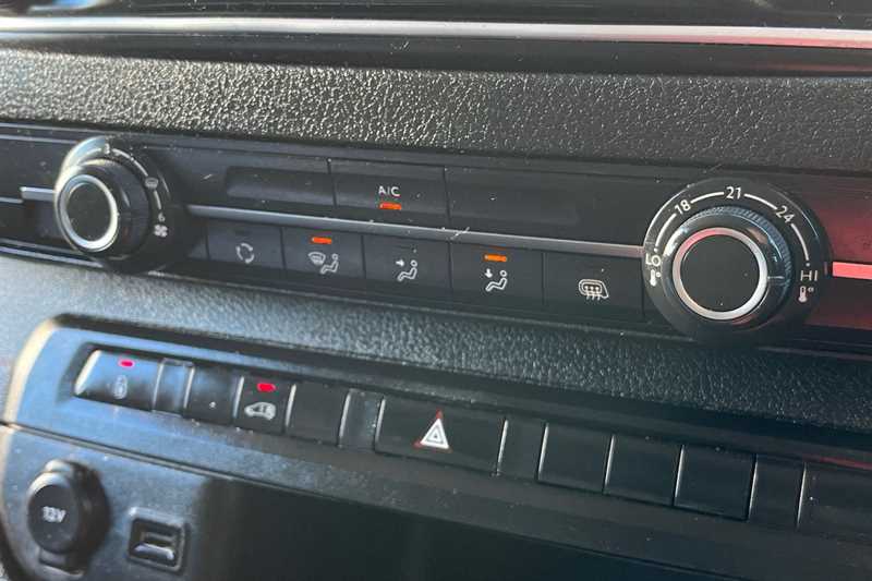 Used Vauxhall Vivaro 2023 for sale - 77295550: Photo 15