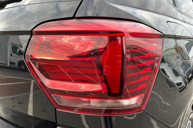 Used Volkswagen Polo 2018 for sale - 76298553: Photo 32
