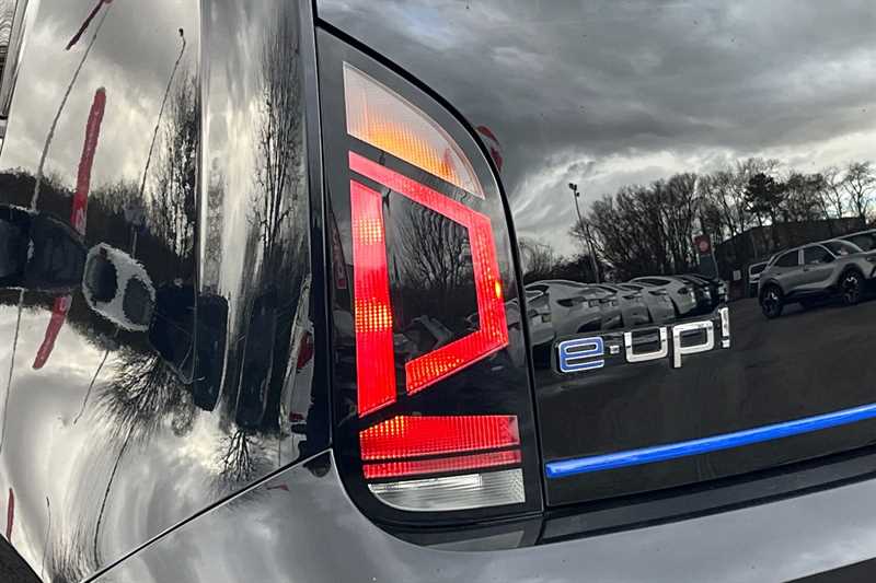 Used Volkswagen up! 2023 for sale - 78174726: Photo 31