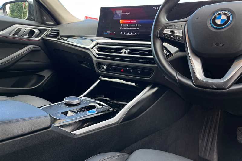 Used BMW i4 2024 for sale - 77317400: Photo 14