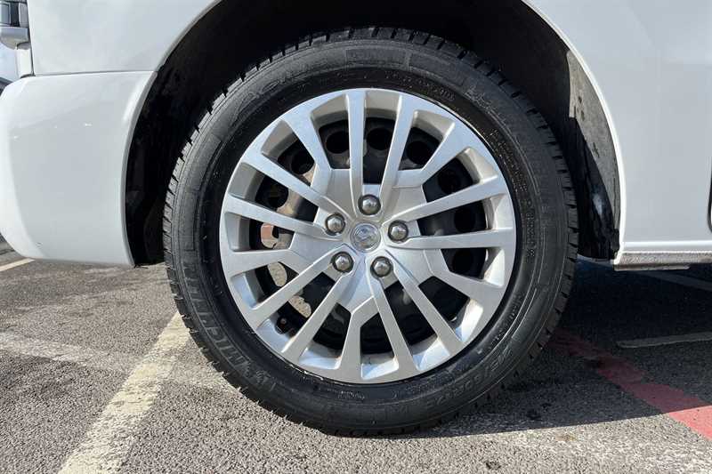 Used Vauxhall Vivaro for sale - 78217110: Photo 11