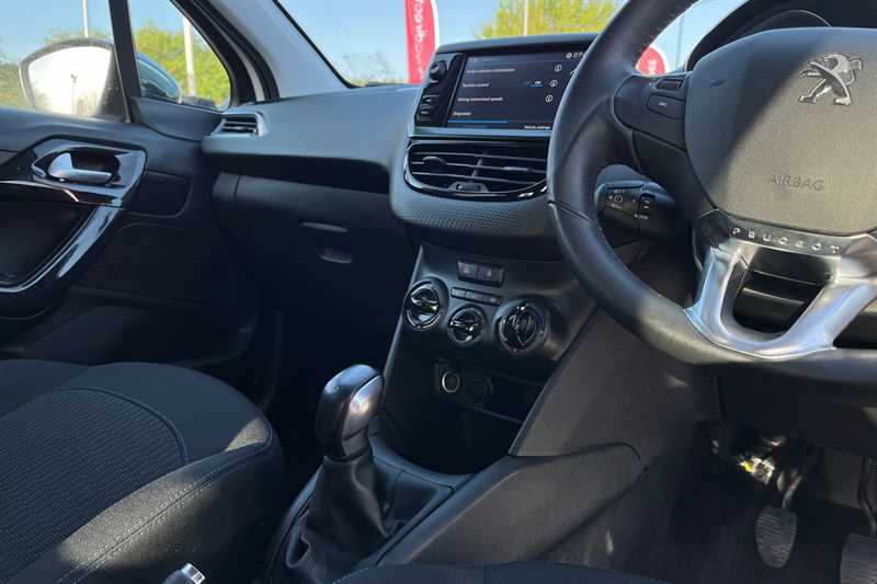 Used Peugeot 208 2019 for sale - 78189496: Photo 14