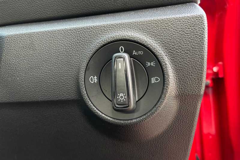 Used Volkswagen T-Roc 2023 for sale - 78075628: Photo 39