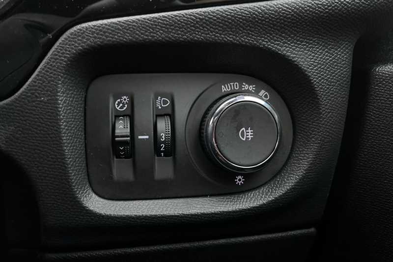 Used Vauxhall Corsa for sale - 77811445: Photo 40