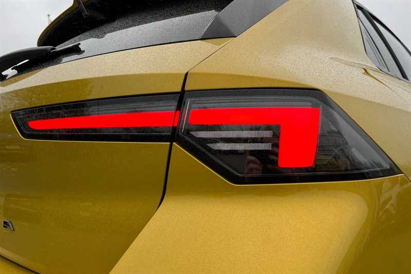 Used Vauxhall Astra 2024 for sale - 76529874: Photo 32