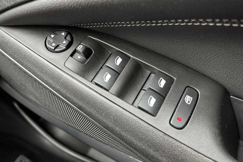 Used Vauxhall Crossland 2022 for sale - 76449000: Photo 16