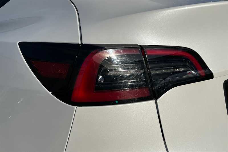 Used Tesla Model Y 2023 for sale - 76890965: Photo 31