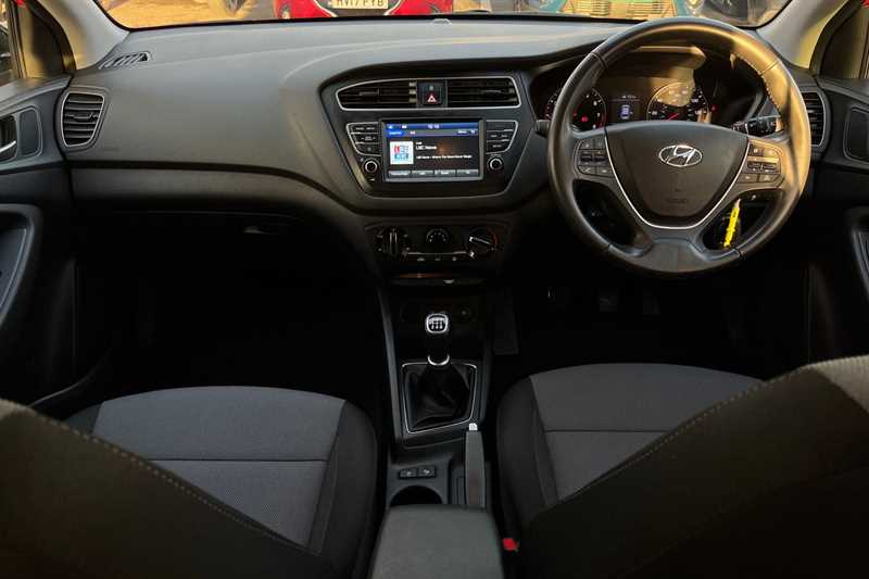 Used Hyundai i20 2020 for sale - 77018526: Photo 13