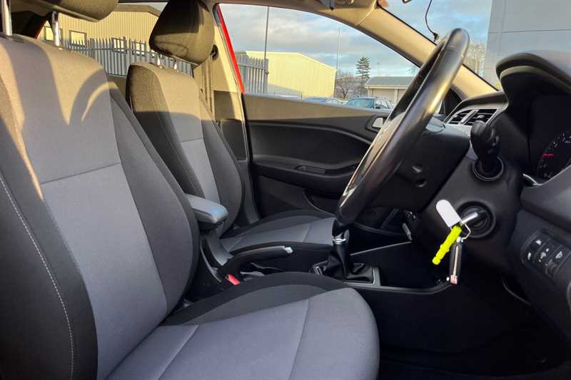 Used Hyundai i20 2020 for sale - 77018526: Photo 23