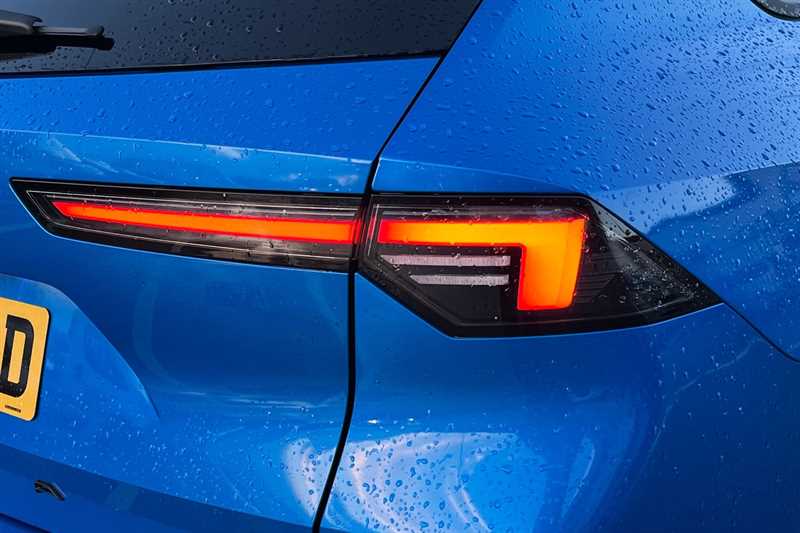 Used Vauxhall Astra 2024 for sale - 76930431: Photo 32