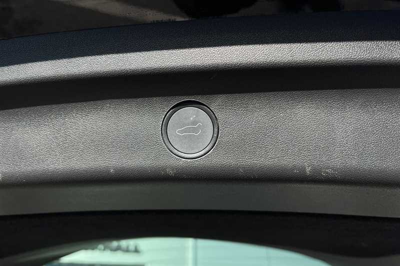 Used Tesla Model Y 2023 for sale - 76776034: Photo 39