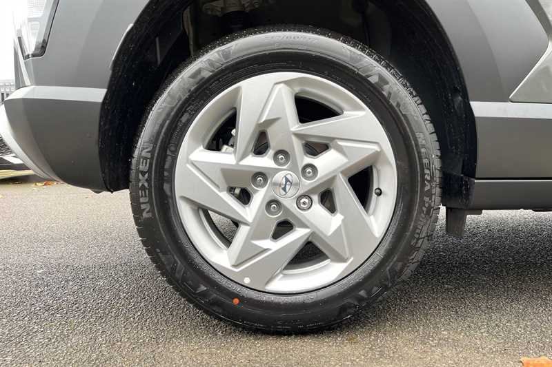 Used Hyundai KONA 2025 for sale - 76790924: Photo 11