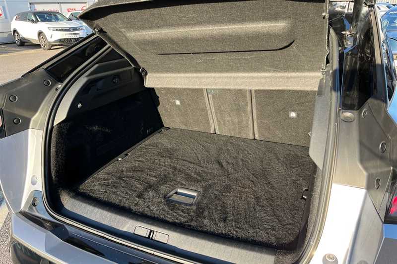 Used Peugeot E-3008 2024 for sale - 76636110: Photo 25