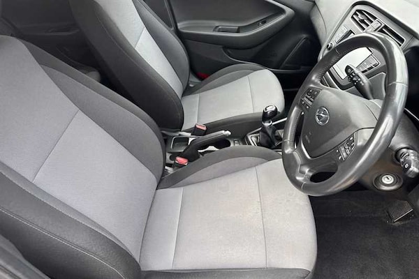 Used Hyundai i20 2019 for sale - 76044583: Photo 23