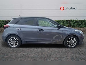 Used Hyundai i20 2019 for sale - 76044583: Photo 2