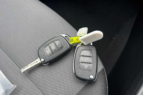 Used Hyundai i20 2019 for sale - 76044583: Photo 36